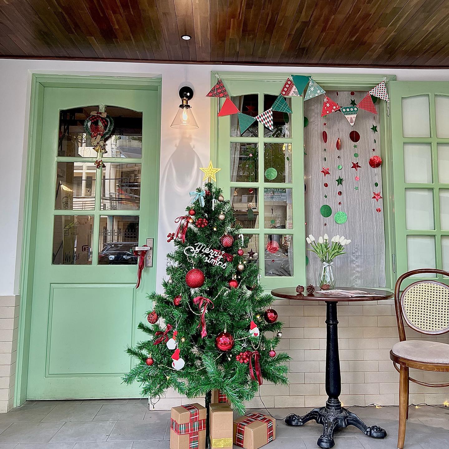 Top 5 quán cà phê ở Hải Phòng check in siêu đẹp mùa lễ Noel