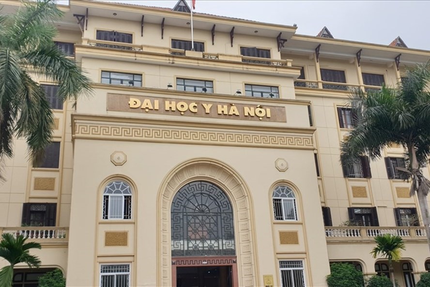 Là một trong những trường học nổi tiếng với điểm đầu vào cao vút