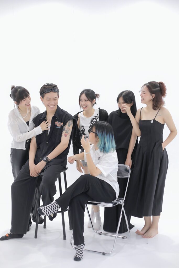 https://toplist.bcmar.com/wp-content/uploads/2022/08/studio-chup-anh-hai-phong-1-683x1024.jpg